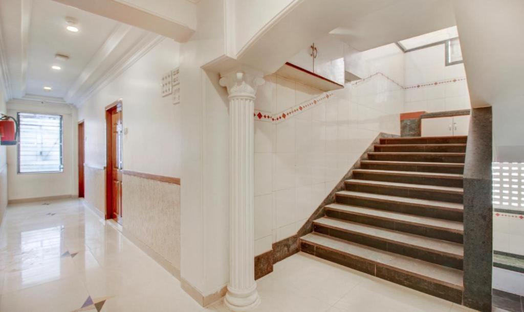Hotel Cruz Royale Bombay Exterior foto